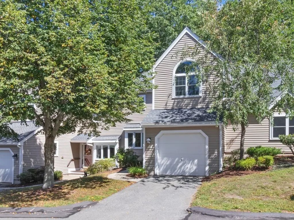 33 Bishops Forest Drive #33, Waltham