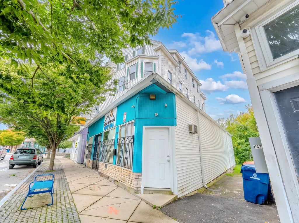 1136-1140 Acushnet Ave, New Bedford