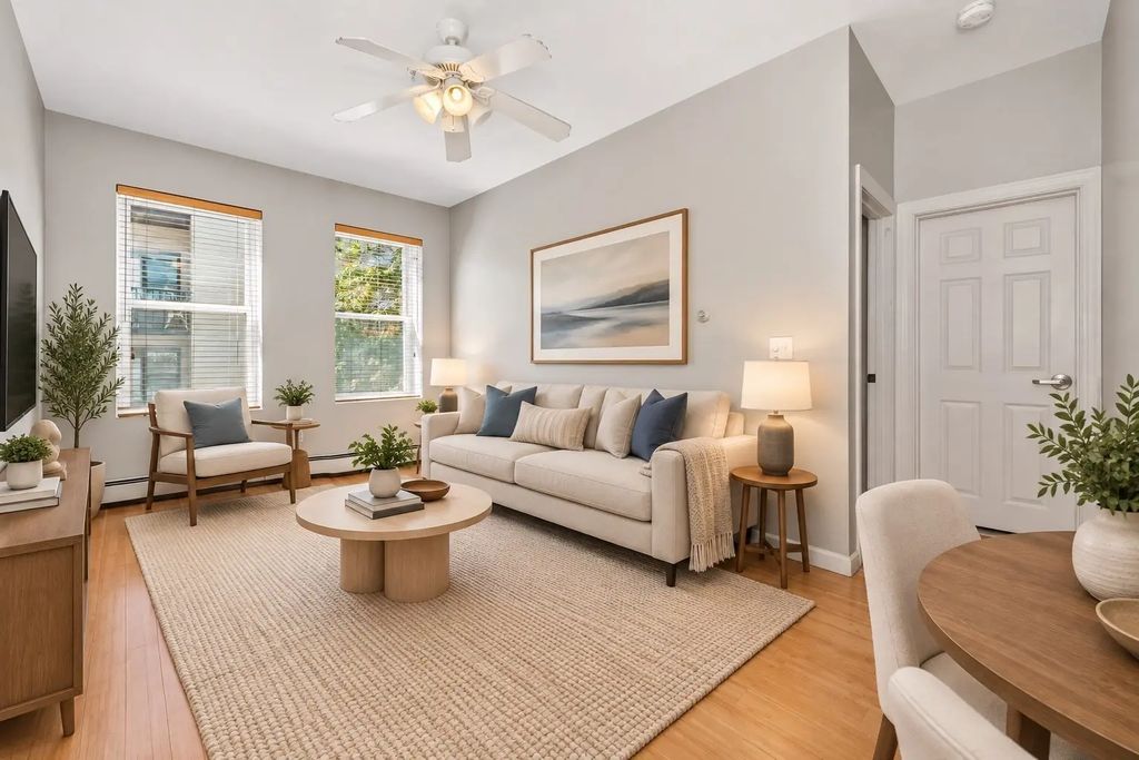330 Summit Ave #305, Boston