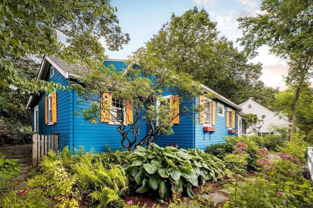 47 Northbourne Road, Boston