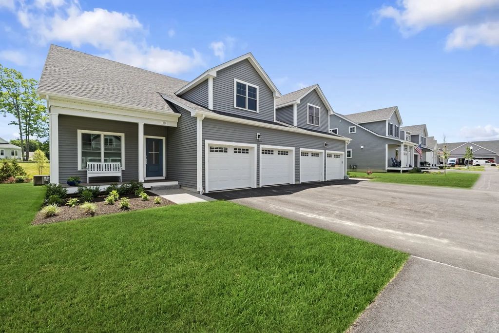 25 Salisbury Hill Blvd. #49, Worcester
