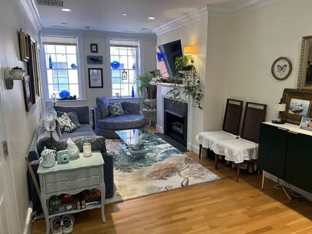 62 Myrtle Street #3, Boston