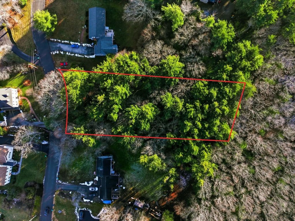44 Deerhill Ln, Marshfield