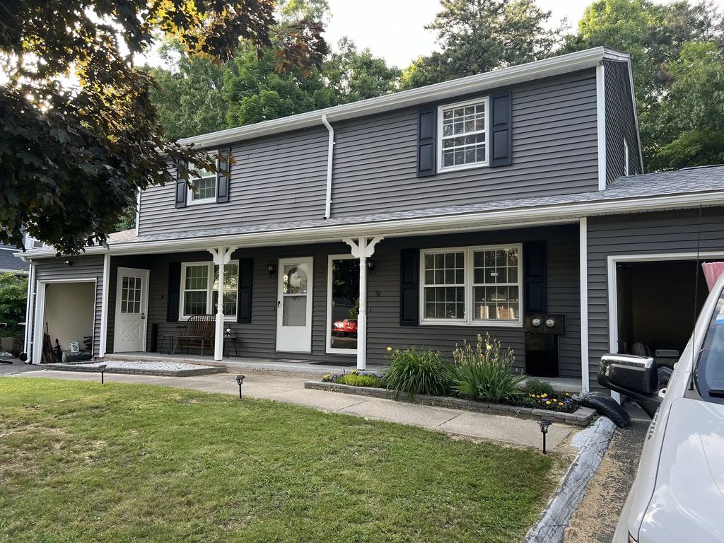 56 Kamuda St #56, Springfield