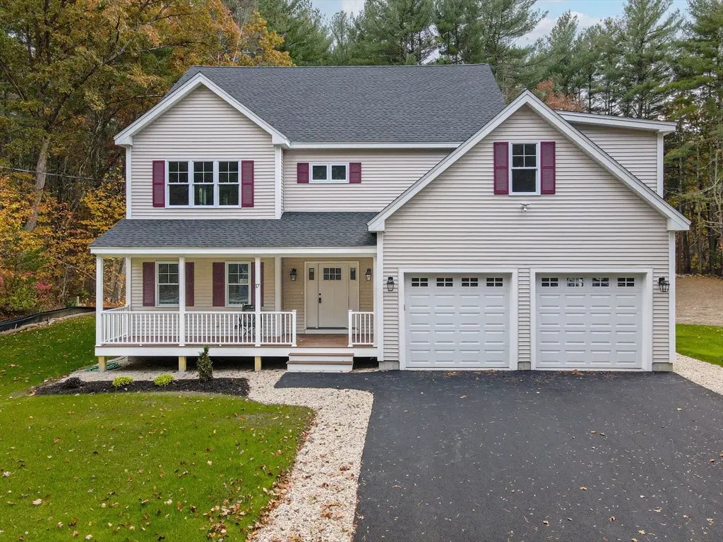 17 Norris Rd, Tyngsborough