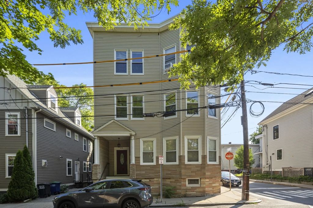 84 Line St #2, Somerville