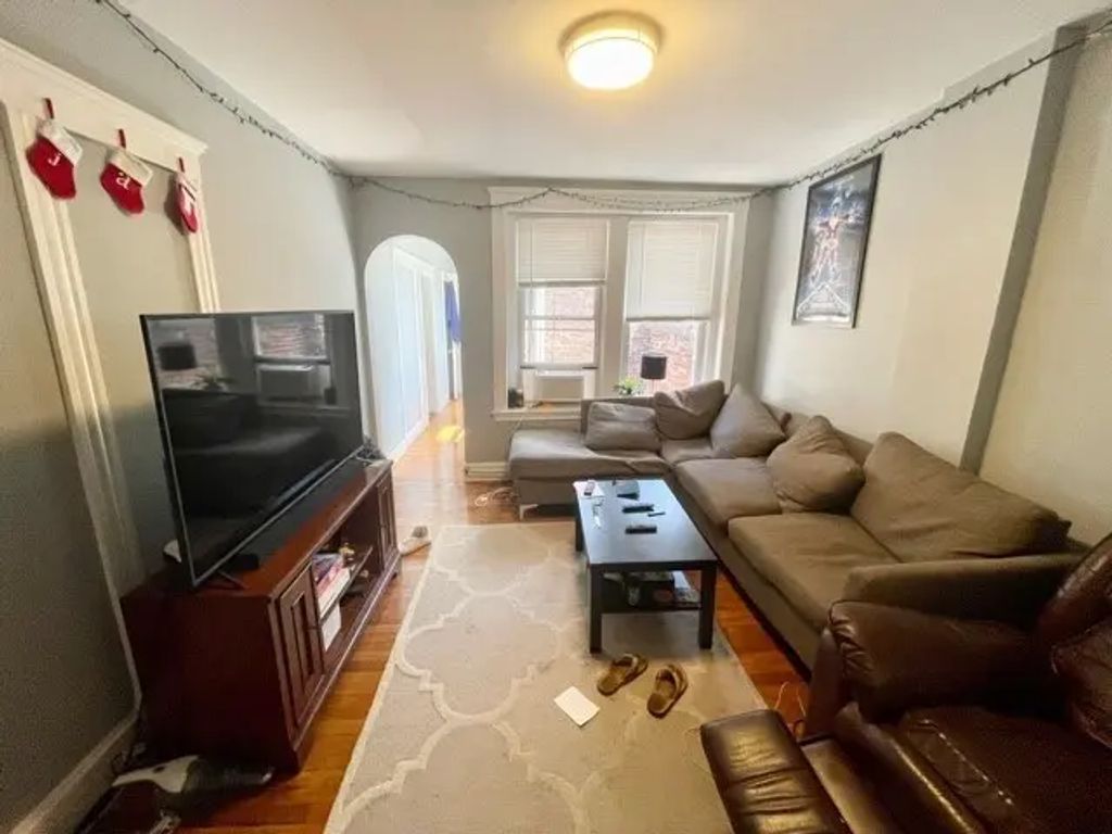 109 Salem #4, Boston