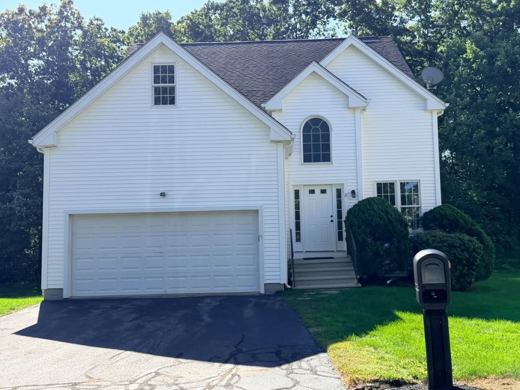 21 Zain Cir #21, Milford