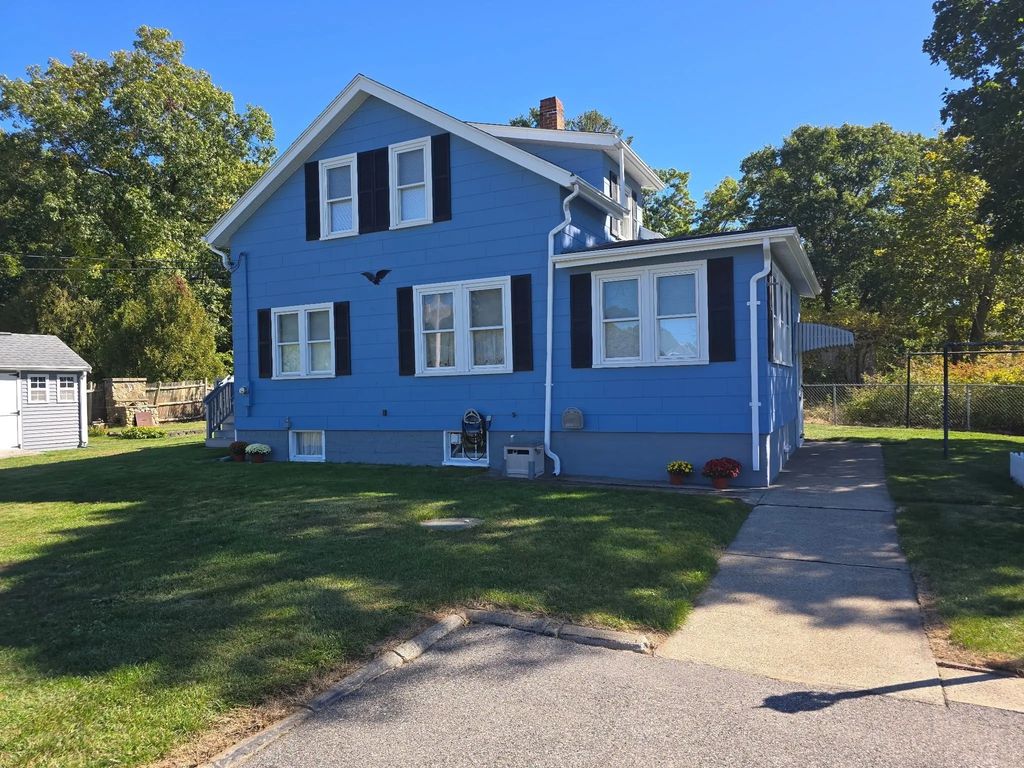 5 Hoffman St, Taunton