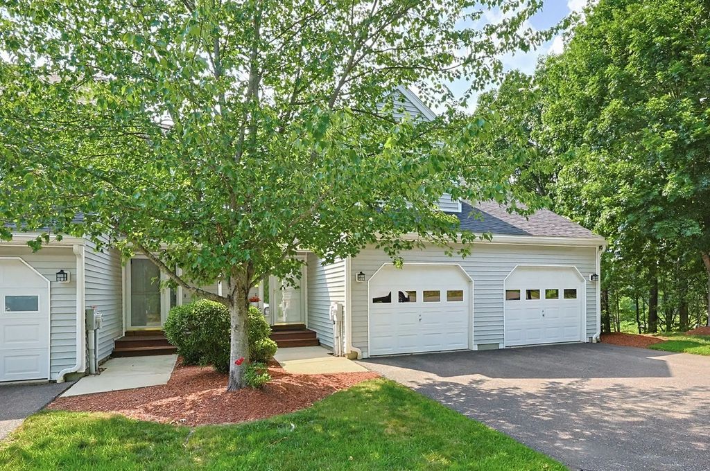 42 Mountain Laurel Ln #42, Fitchburg