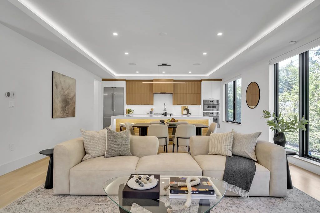 1242-1244 Beacon St #1242, Newton