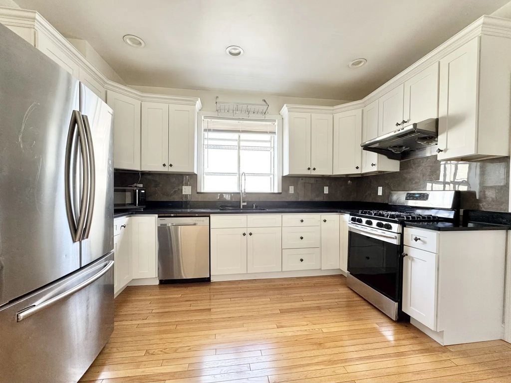 19 Shawmut St #19, Malden