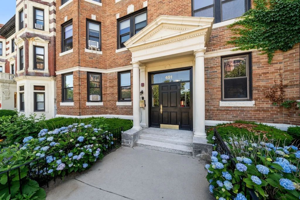 451 Park Dr #5c, Boston