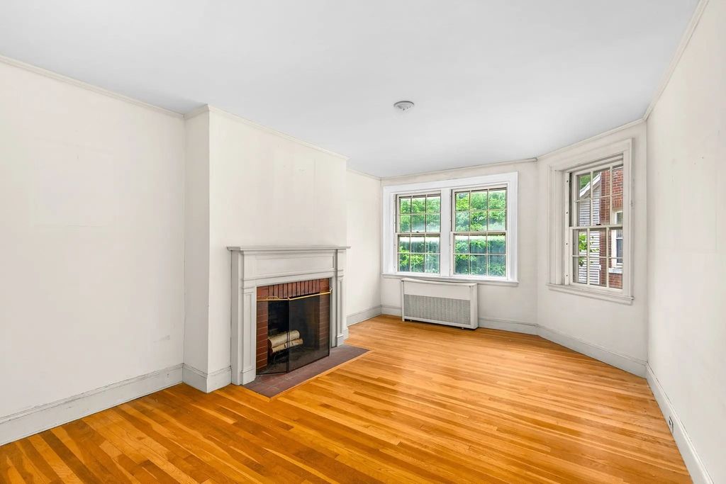 41 Bowdoin St #25, Cambridge