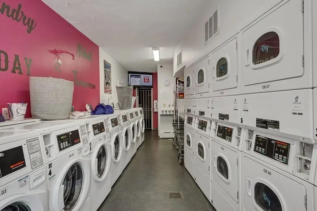 172 Salem #laundry, Boston