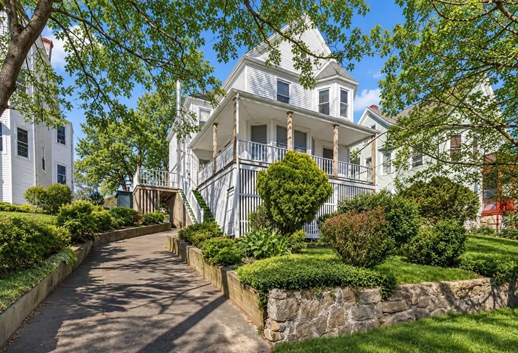 135 Allen Ave, Lynn