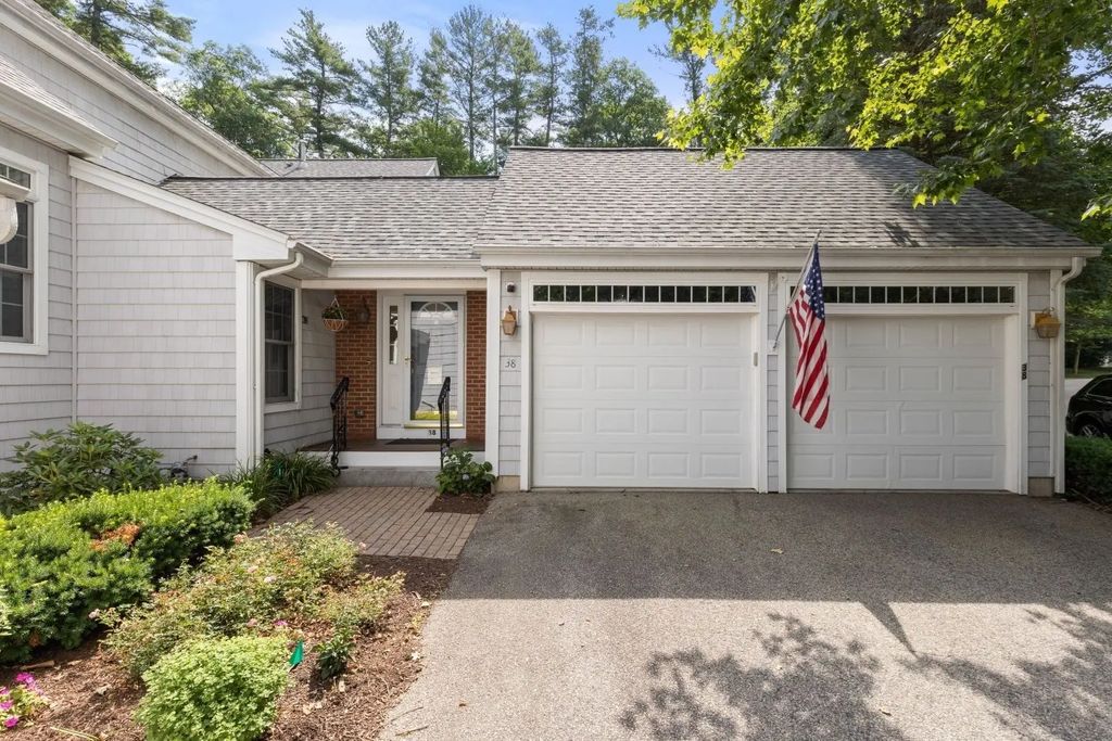 38 Juniper Ln #38, Hanover