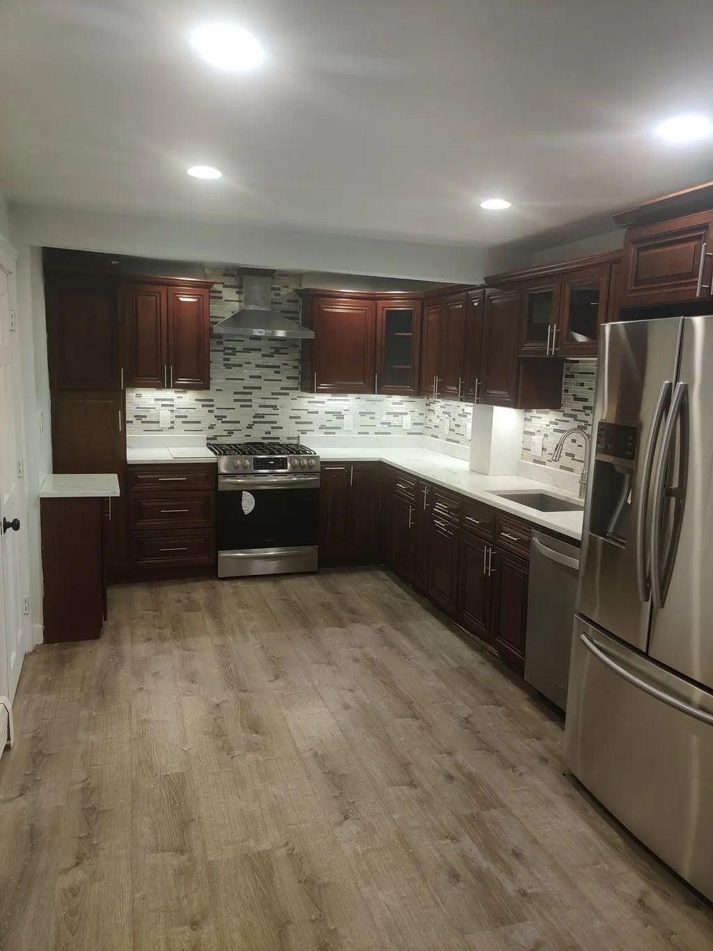 53 7th St #1, Lowell