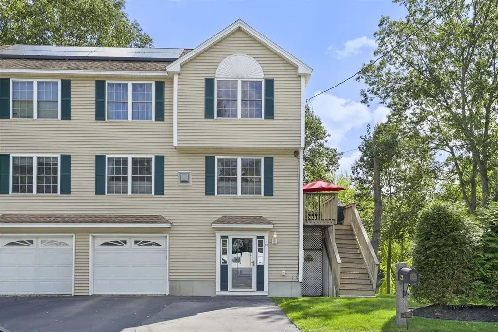 28 Riverview #28, Methuen