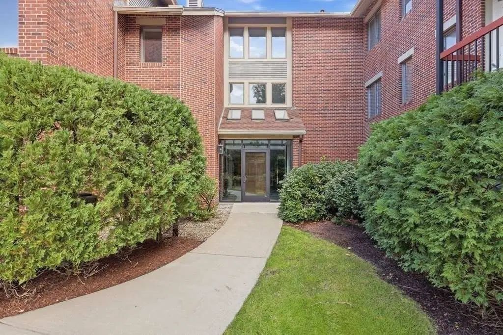 770 Salisbury St #555, Worcester