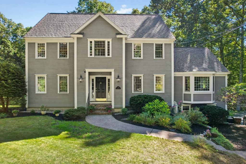 78 Frye, Bolton