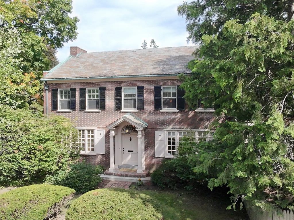 112 Russell St, Worcester