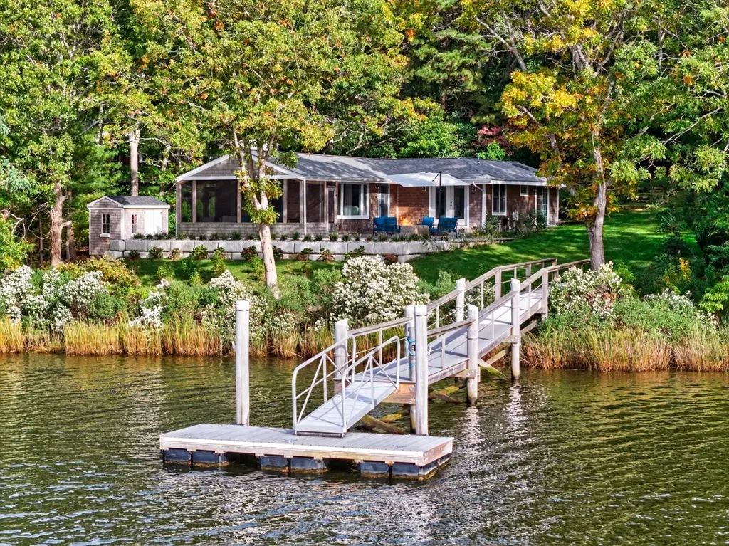 23 Childs River Rd, Falmouth