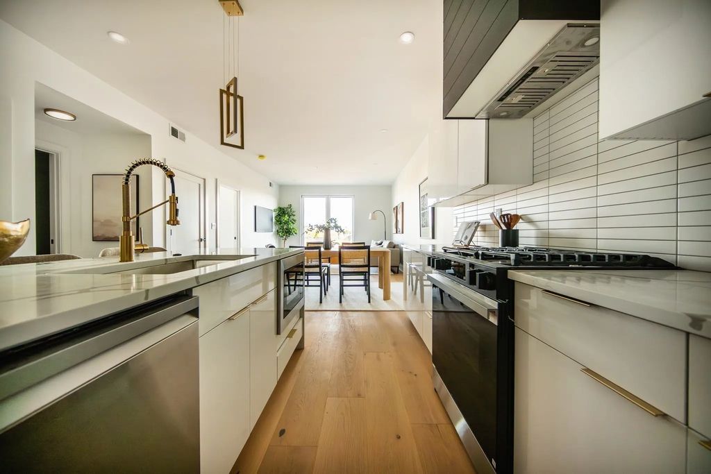 66 Mcgrath #203, Quincy