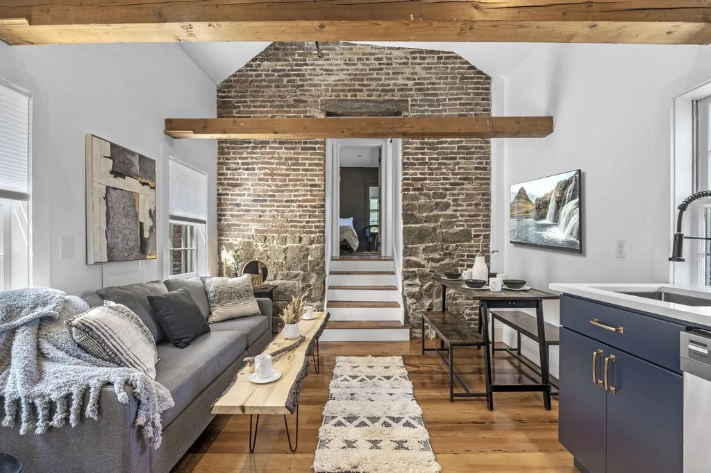 33 Broadway #4, Rockport