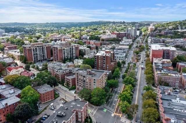 60 Longwood Ave #408, Brookline