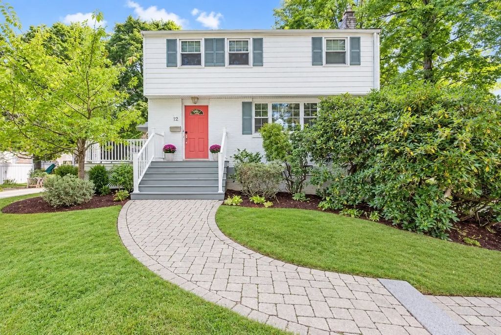 12 Summer Street, Sharon