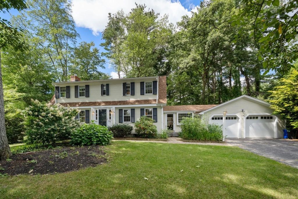 14 Thoreau Rd, Acton