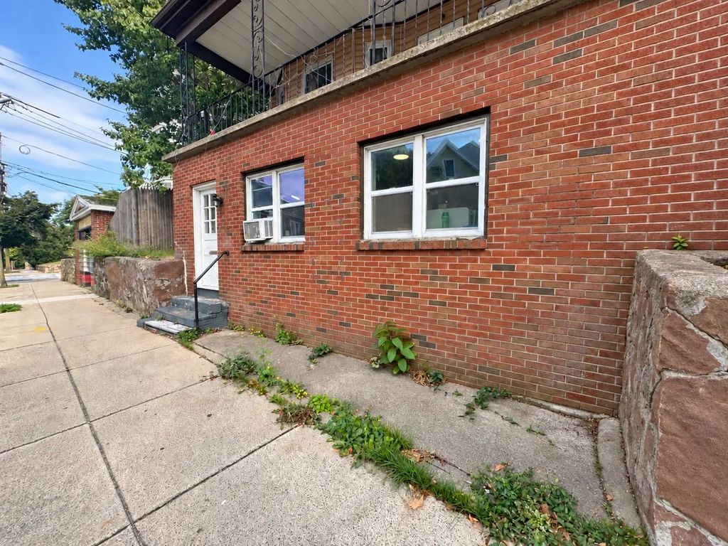 65 Cross Street, Malden