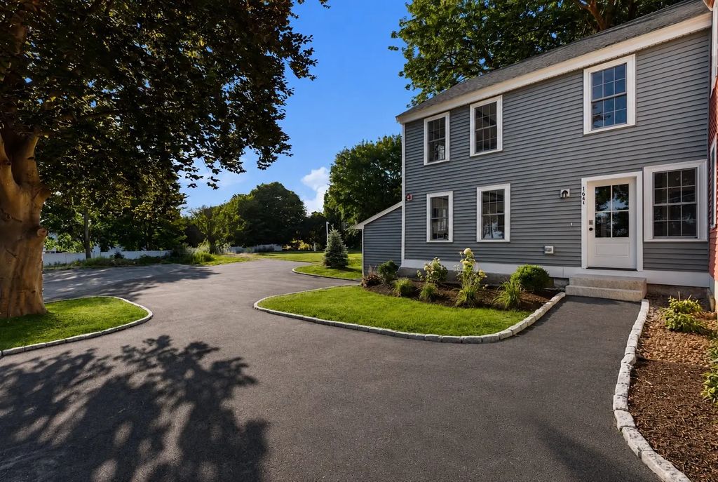 164 Main St #a, Westford