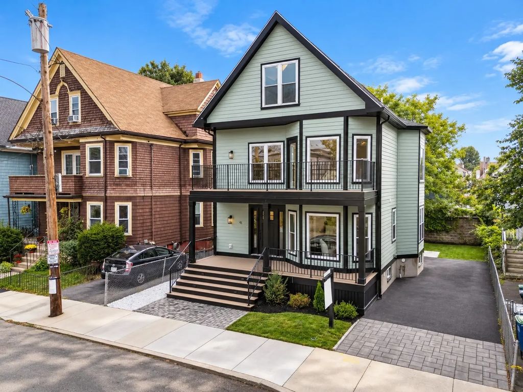 41 Rogers Avenue, Somerville