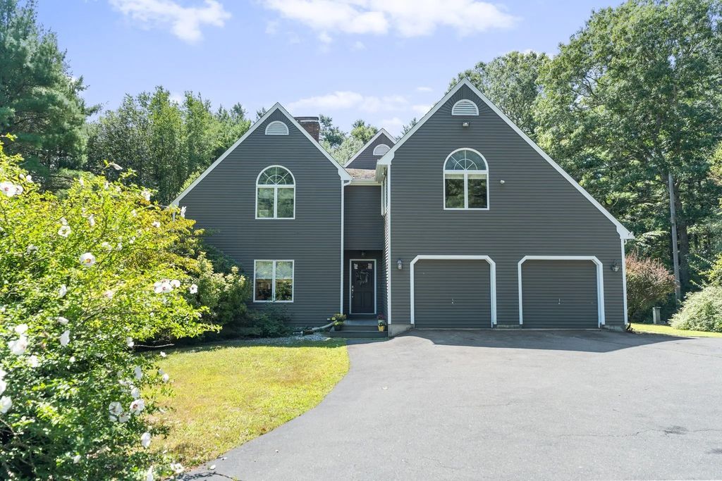 39 Stuart Rd, Rochester