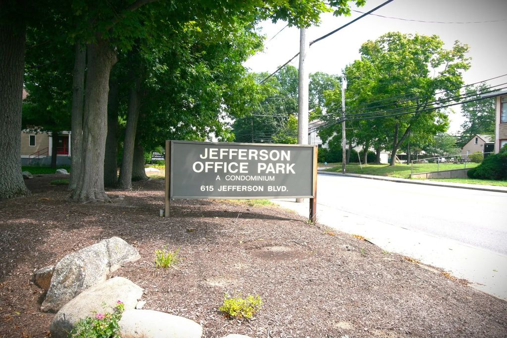 615 Jefferson Blvd #b206, Warwick