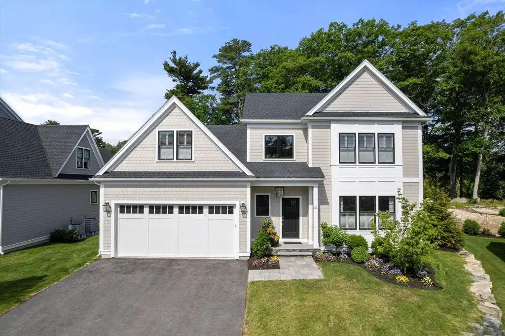 98 Horrigan Drive #22, Dedham