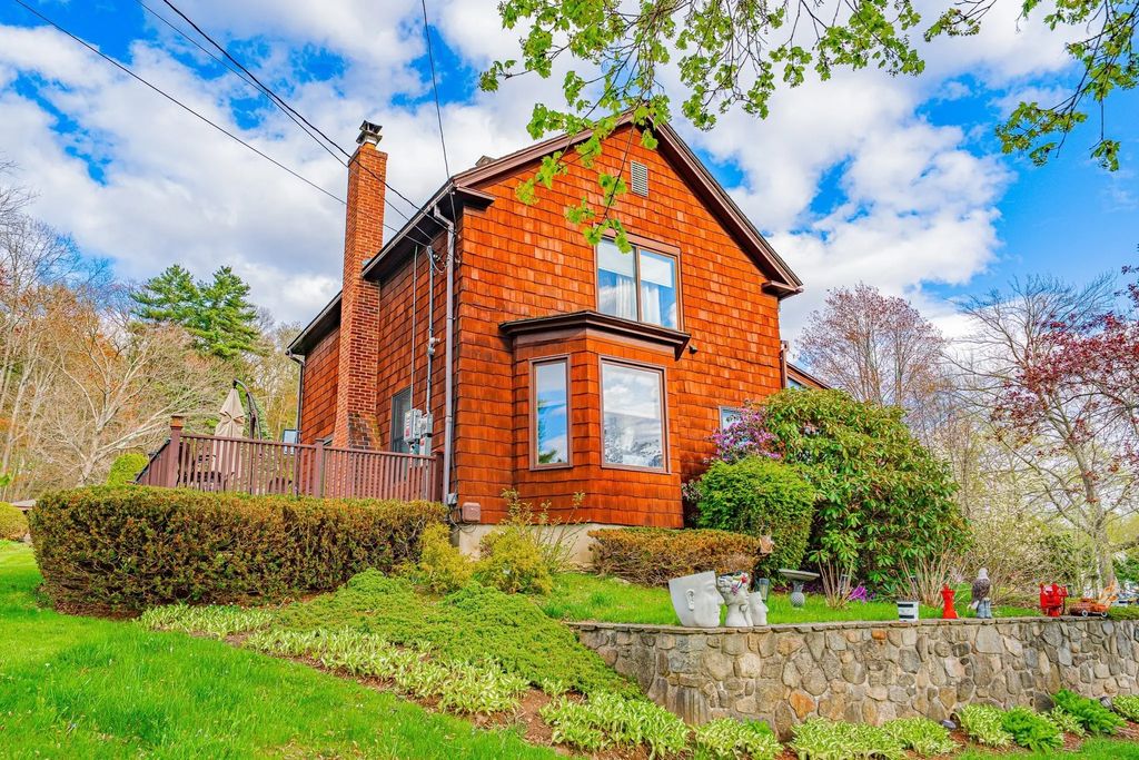 257 Ashby State Rd, Fitchburg