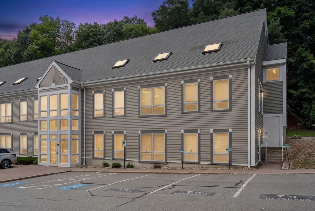 491 Maple #207 And 208, Danvers