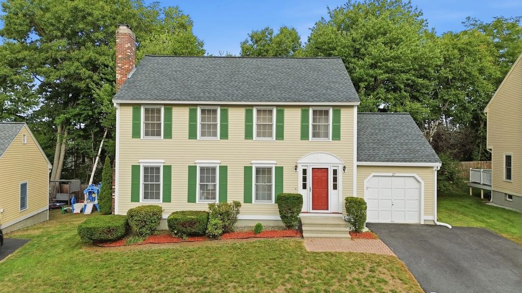 27 Stonegate Rd #27, Chelmsford