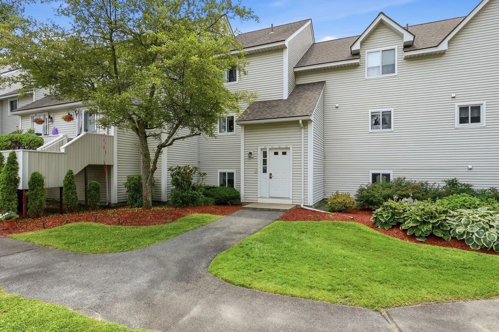 100 Merrimack Avenue #117, Dracut