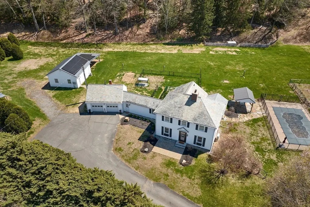 238 N Main Street, Sunderland