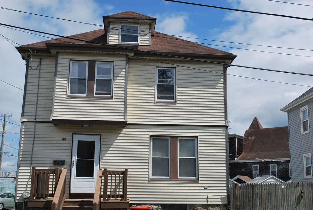 68 Hussey St, New Bedford