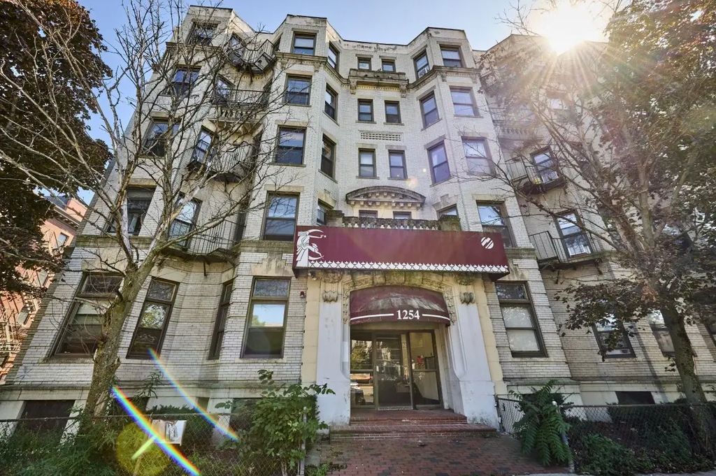 1254 Commonweath Ave. #11, Boston