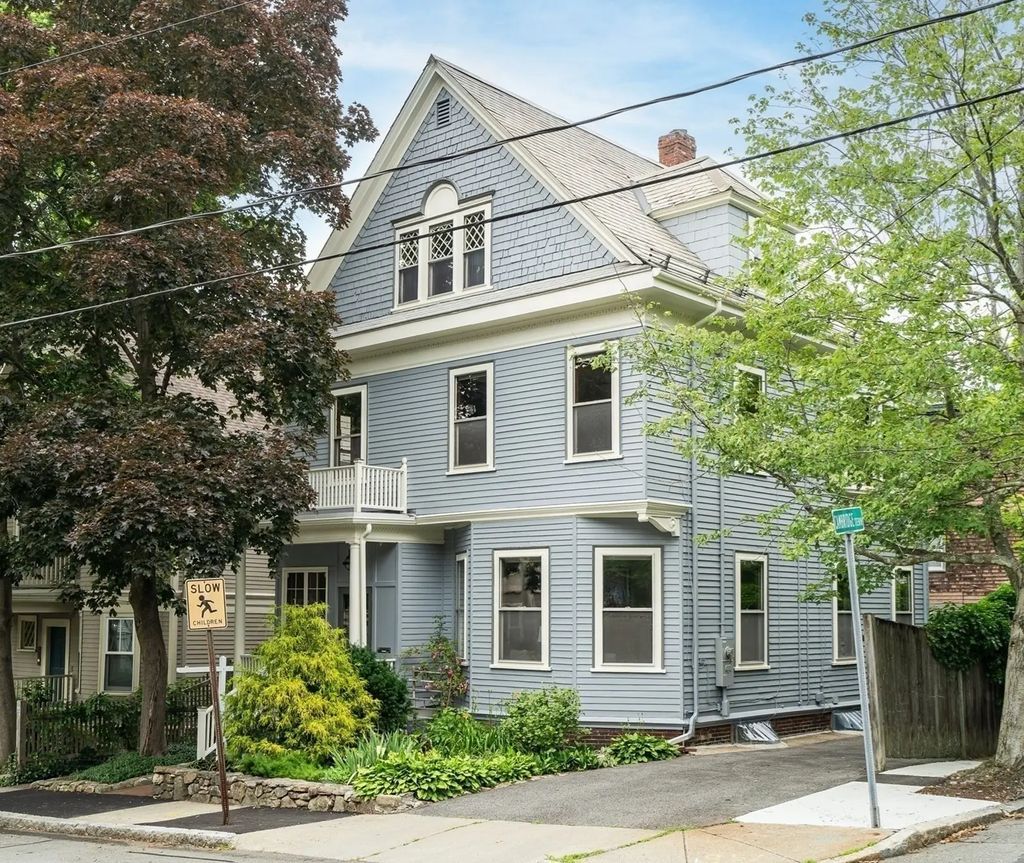 14 Buena Vista Park #-, Cambridge