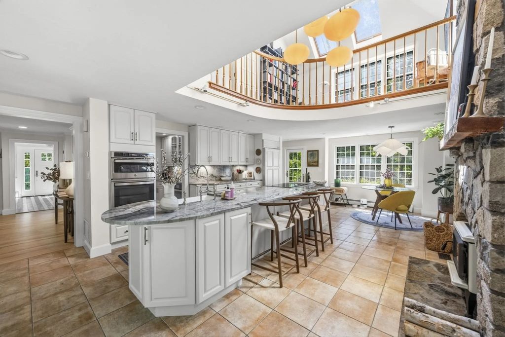 74 East St, Hingham