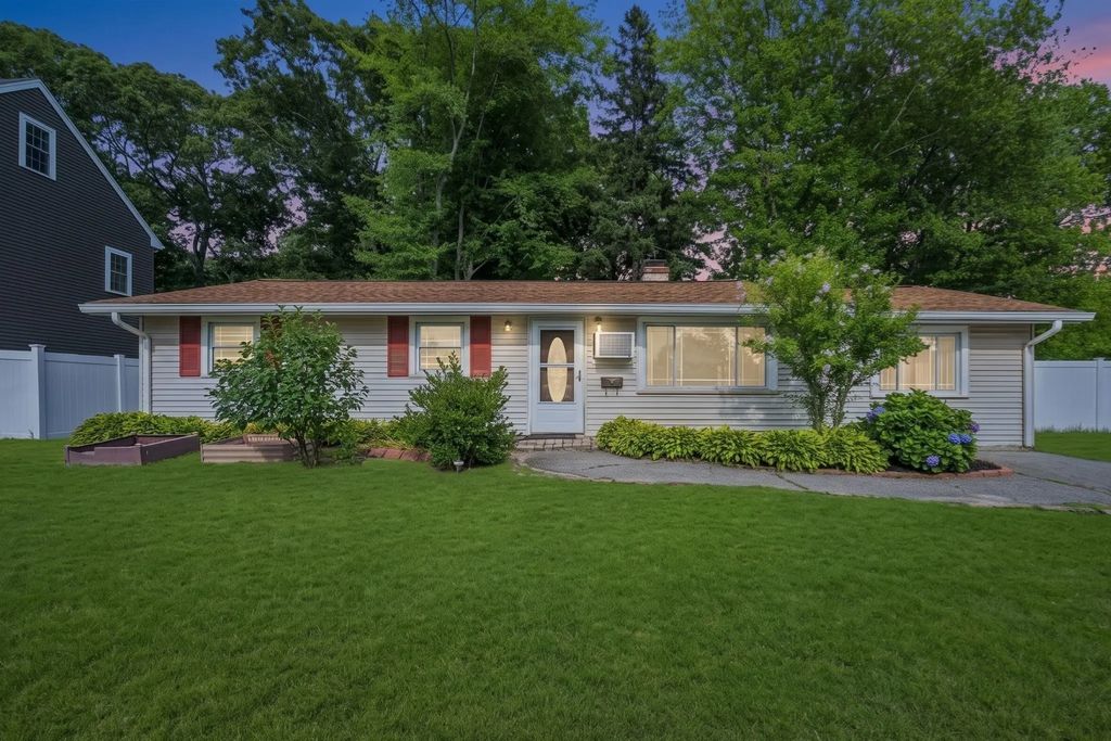 34 Joseph, Braintree