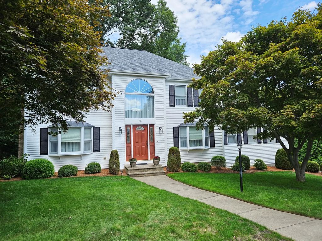 12 Jason Dr, Lincoln