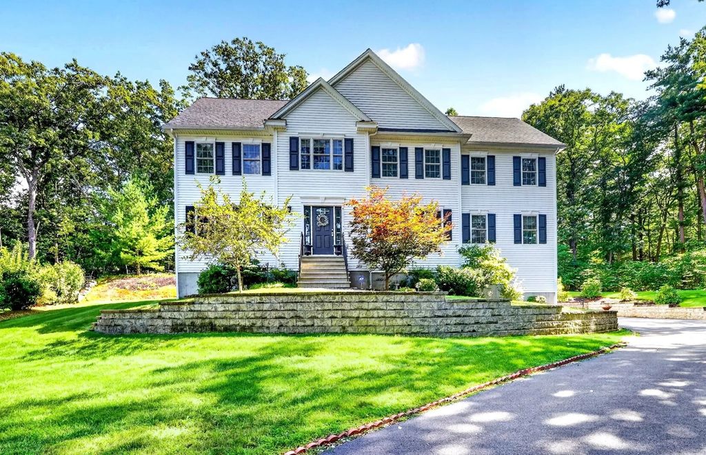 4 Murray Hill Circle, Wilmington